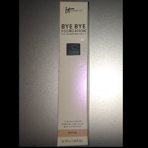 IT Cosmetics Bye Bye Foundation